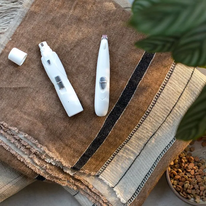Livoo Lime à griffes sans fil PET105 avec lumière LED