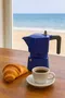 Pezzetti PENTAEXPRESS Cafetière italienne moka en aluminium 6 tasses, couleur bleue - Café riche en arômes - Préparation simple et rapide sur toutes plaques