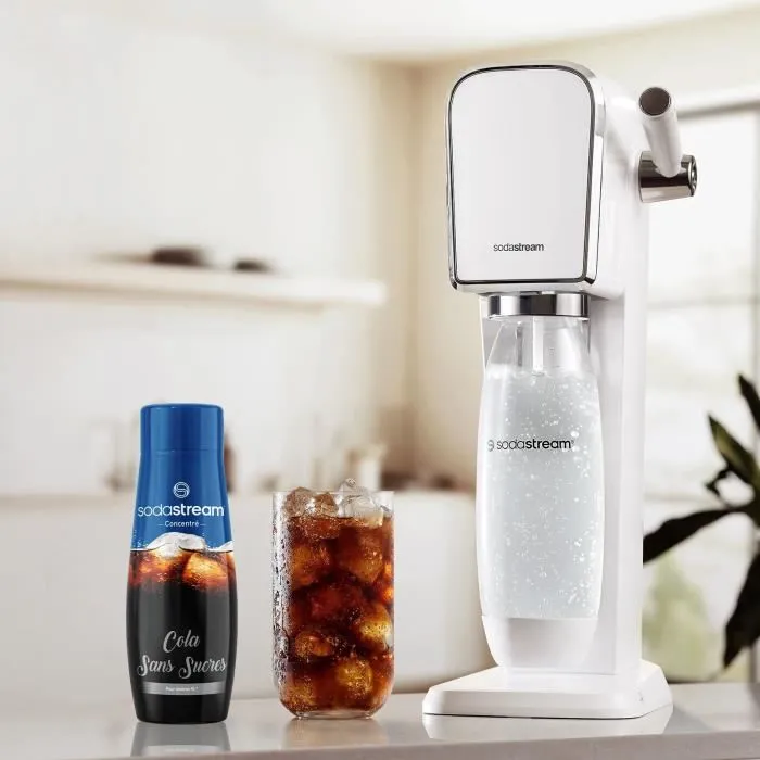 Sodastream Concentrés Cola Sans Sucre, Lot de 6 bouteilles de 440 ml pour préparer jusqu'à 54 litres de boissons gazeuses Sodastream Concentrés Cola Sans Sucre, Lot de 6 bouteilles de 440 ml pour préparer jusqu'à 54 litres de boissons gazeuses