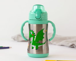 KioKids Gourde d'entraînement dragon vert 280 mL en acier inoxidable pour bébé +6 mois - Bouteille isotherme avec paille en silicone et bouton d'ouverture facile
