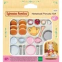 Sylvanian Families - Set de Goûter Pancake - Accessoires de Cuisine pour Enfants avec Poêle, Théière, Vaisselle et Accessoires - Dès 3 Ans