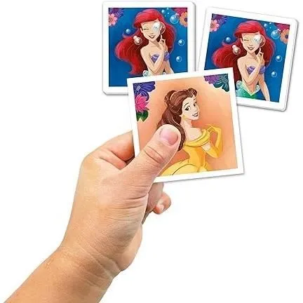 Clementoni Edukit Disney Princesses - Coffret d'apprentissage 4 en 1 avec 2 puzzles, jeu de mémoire et 6 cubes - Développe logique et dextérité