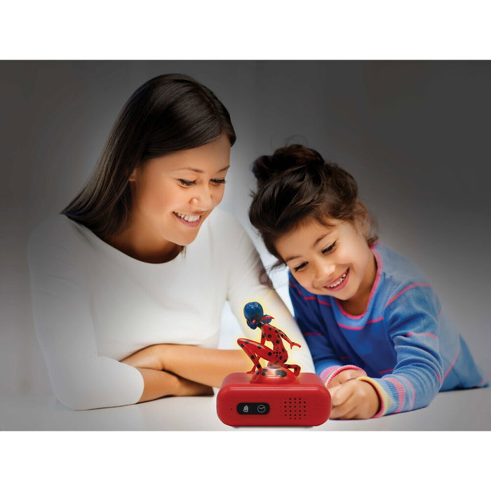 LEXIBOOK Réveil LED 3D avec Alarme et Projection de Lumière Nocturne Miraculous Ladybug - Pantaille LCD LEXIBOOK Réveil LED 3D avec Alarme et Projection de Lumière Nocturne Miraculous Ladybug - Pantaille LCD