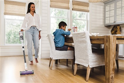 Shark IW1611EU Aspirateur balai sans fil Detect Pro - Aspirateur intelligent avec technologie Anti-Allergen, autonomie 60 min, batterie amovible et brosse Anti Hair Wrap