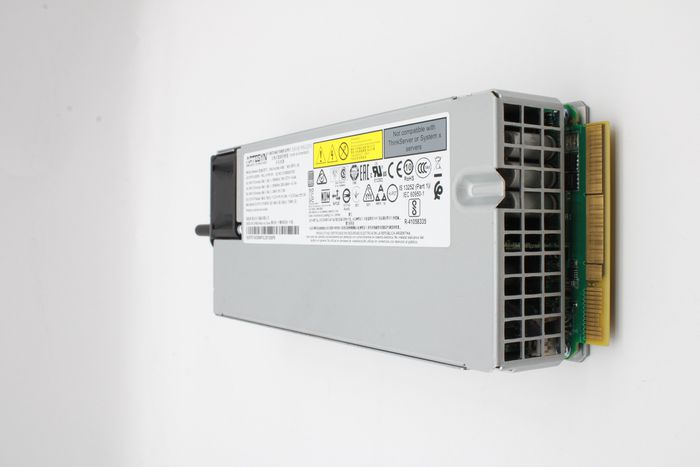 Lenovo Artesyn 750W PT 1+1 Lenovo Artesyn 750W PT 1+1