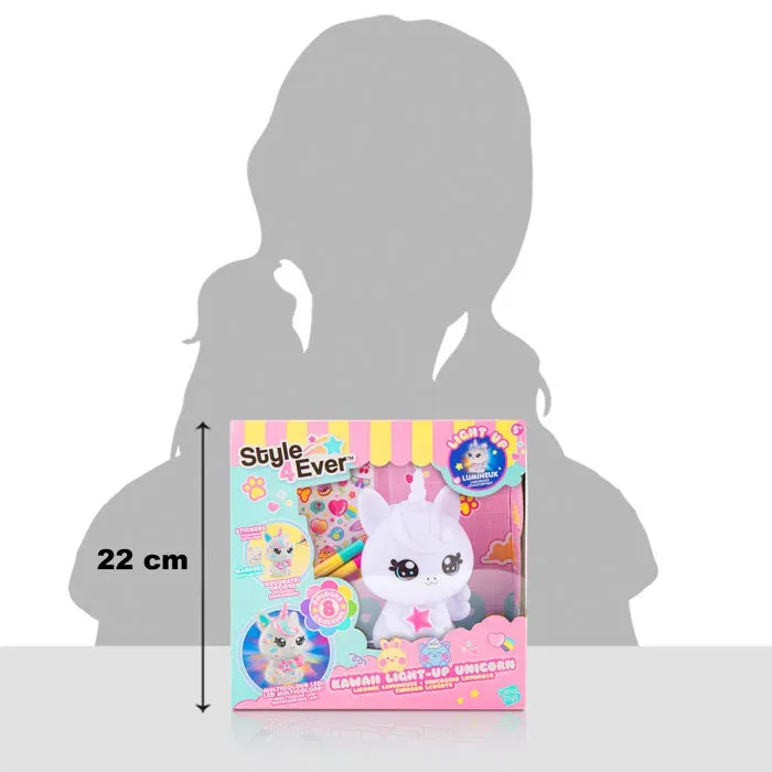 Canal Toys OFG 293 - Licorne Y2K DIY lumineuse à décorer, édition collector Style 4 Ever, avec 30 stickers et 2 feutres, lumière multicolore Canal Toys OFG 293 - Licorne Y2K DIY lumineuse à décorer, édition collector Style 4 Ever, avec 30 stickers et 2 feutres, lumière multicolore