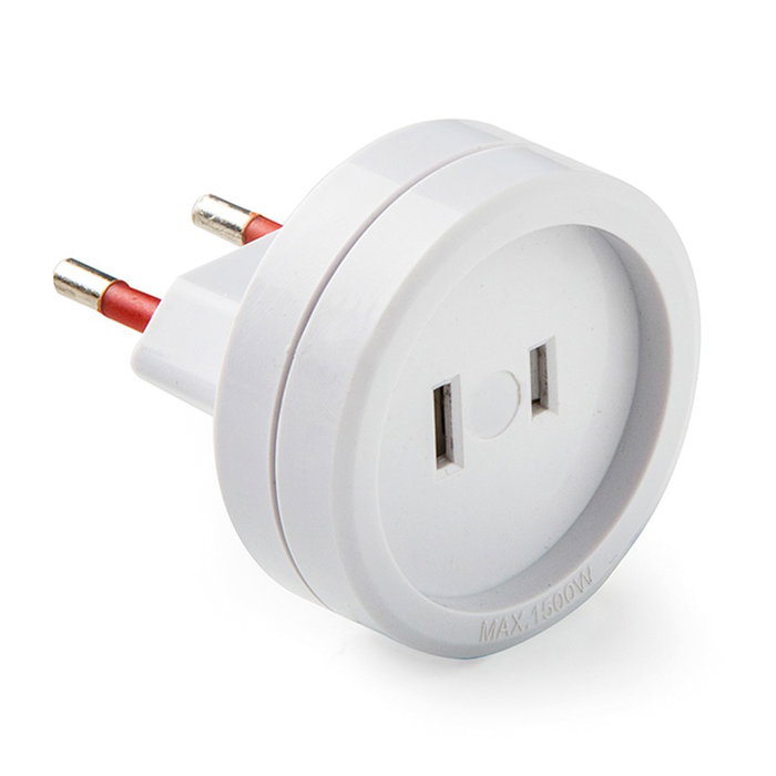 Famatel Adaptateur de voyage européen vers américain, 6A 250V, blanc Famatel Adaptateur de voyage européen vers américain, 6A 250V, blanc