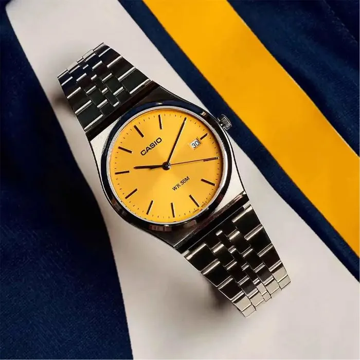 Casio Montre Homme MTP-B145D Doré Clair à Quartz Analogique avec Bracelet Acier et Verre Minéral - Étanchéité 5 Bar