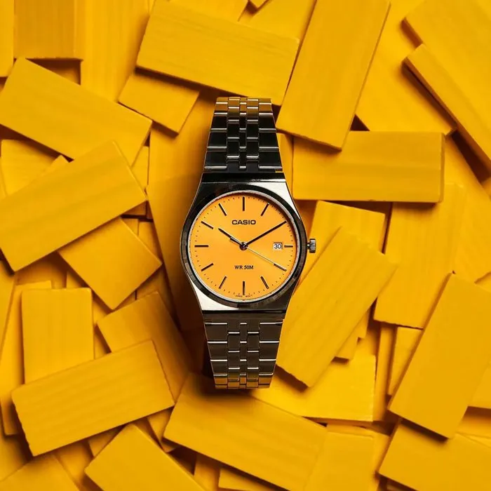 Casio Montre Homme MTP-B145D Doré Clair à Quartz Analogique avec Bracelet Acier et Verre Minéral - Étanchéité 5 Bar