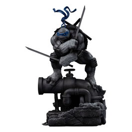 Iron Studios Statuette Tortues Ninja Leonardo Variante Noir et Blanc 1/10