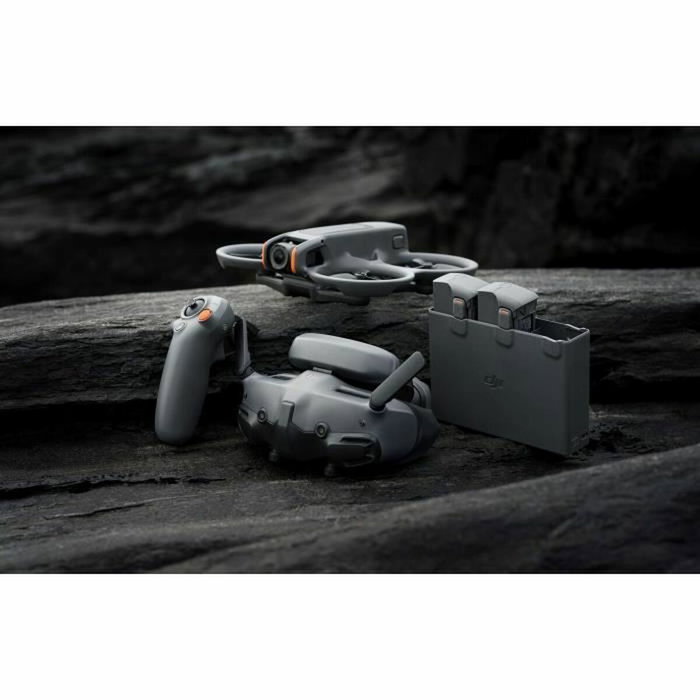 DJI Avata 2 Pack avec Stabilisateur RC Motion 3, Goggles 3 et 3 batteries DJI Avata 2 Pack avec Stabilisateur RC Motion 3, Goggles 3 et 3 batteries