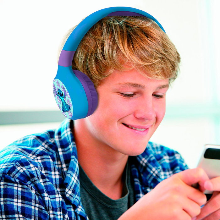 Lexibook Casque audio pour enfants Disney Stitch HPBT010D - Bluetooth et filaire 2 en 1 - Ajustable - À partir de 3 ans Lexibook Casque audio pour enfants Disney Stitch HPBT010D - Bluetooth et filaire 2 en 1 - Ajustable - À partir de 3 ans