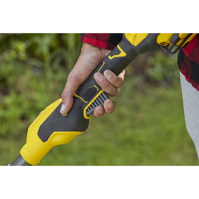 Stanley Fatmax Coupe-bordure Brushless 18V avec batterie 4Ah et chargeur