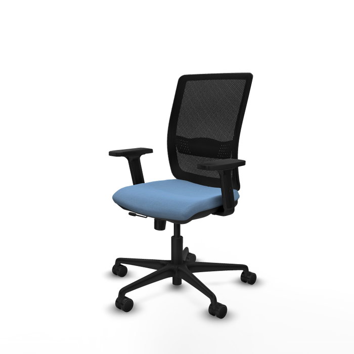Chaise Haches Synchrone/Traslack tissu Bleu ciel Maille Noir Base en nylon noir Accoudoir 2D Sans appui-tête Roulettes 65mm nylon