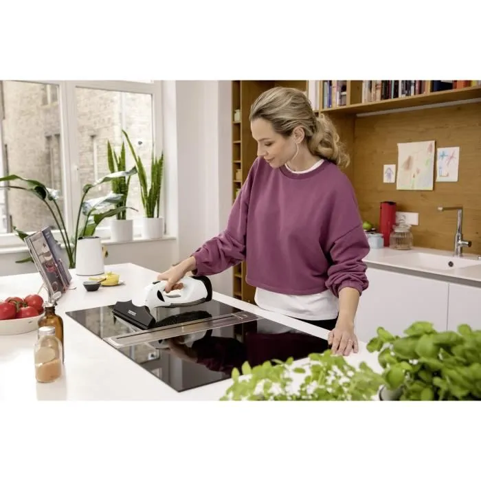 Kärcher WV 2 Plus Nettoyeur de vitres sans trace avec 2 raclettes (170 et 280 mm), autonomie 35 min pour 105 m², KARCHER