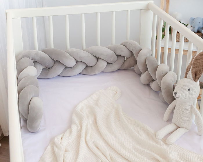 KioKids Protecteur de Lit bébé en Treillis de 1,5 mètres Couleur Gris pour Cuna et Lit d'Enfant - Prévention des Chocs et Décoration Chambre