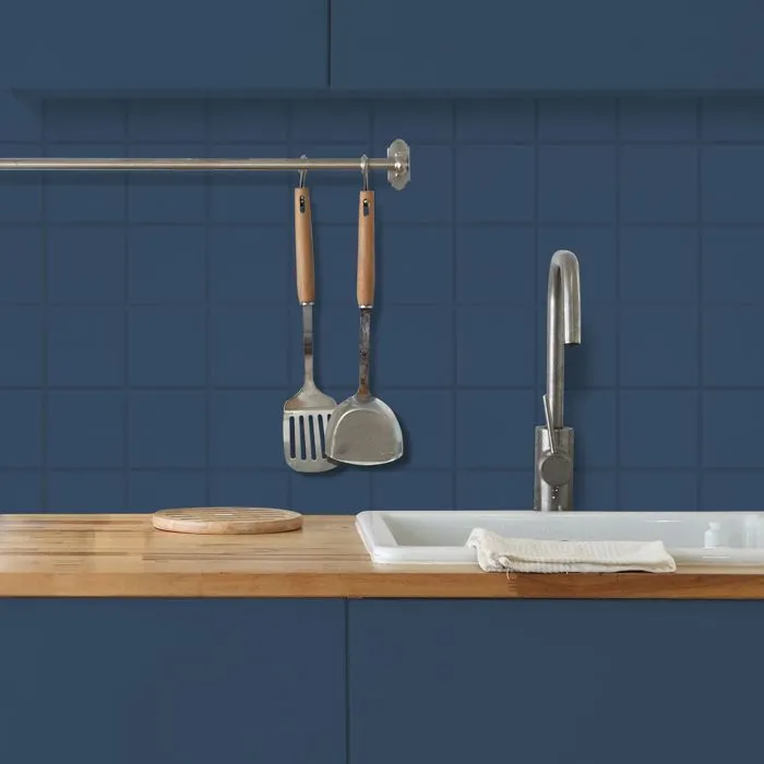 Ripolin - Peinture de rénovation cuisine et salle de bain satinée Bleu de Bering - Bidon 2L - Résistante aux taches, chocs et rayures - Ultra lessivable