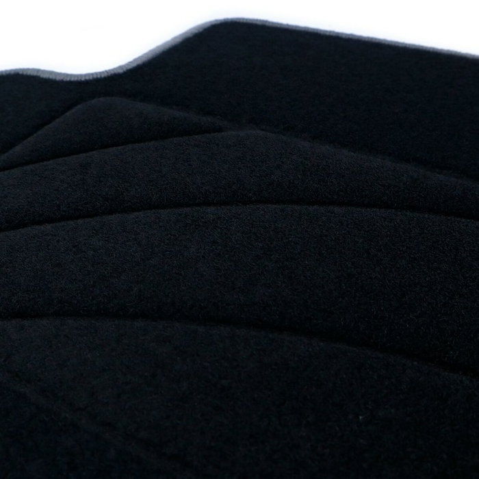 Set de tapis de voitures OCC Motorsport OCCRT0036GD Gris 5 Pièces Set de tapis de voitures OCC Motorsport OCCRT0036GD Gris 5 Pièces