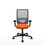 Chaise Zulema Synchro 3 positions tissu Orange Maille Gris Base en nylon noir Accoudoir 2D Sans appui-tête Roulettes 65mm nylon