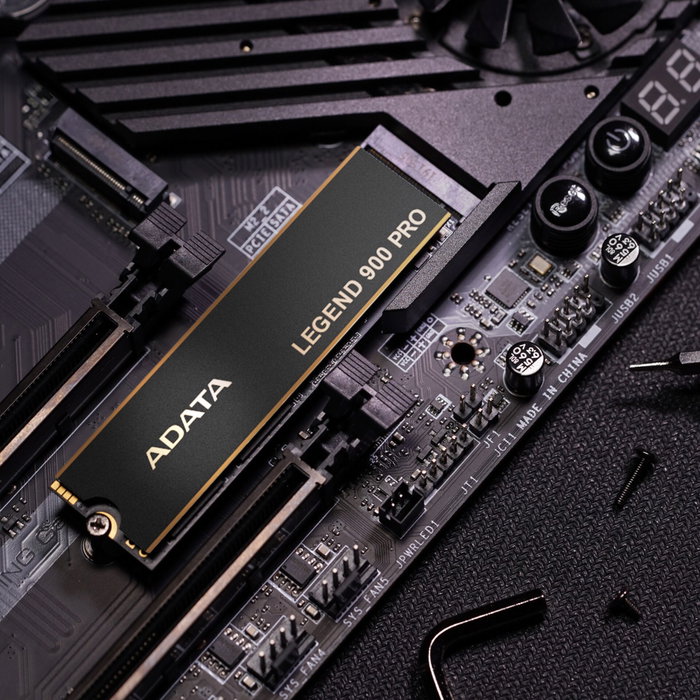 ADATA LEGEND 900 PRO 2TB M.2 PCIe Gen.4x4 ADATA LEGEND 900 PRO 2TB M.2 PCIe Gen.4x4