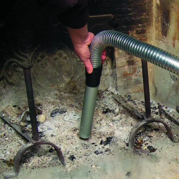 Fartools PRO Aspirateur à cendres AMF 18B, 800 W, cuve métal 18 litres, débit 16 kPa, livré avec filtre cartouche et tube Fartools PRO Aspirateur à cendres AMF 18B, 800 W, cuve métal 18 litres, débit 16 kPa, livré avec filtre cartouche et tube