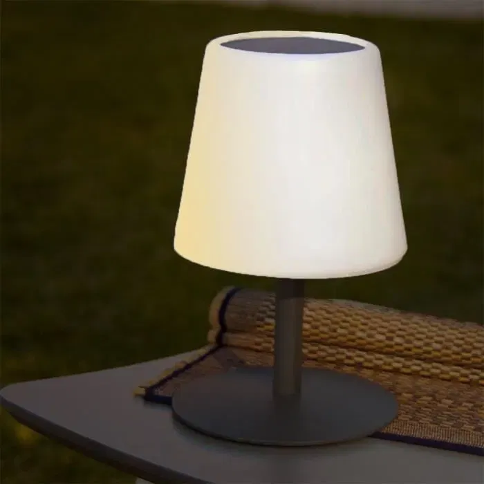 Lumisky STANDY TINY SOLAR - Lampe de table solaire rechargeable LED 25 cm, blanc chaud dimmable - Éclairage d'ambiance extérieur et intérieur Lumisky STANDY TINY SOLAR - Lampe de table solaire rechargeable LED 25 cm, blanc chaud dimmable - Éclairage d'ambiance extérieur et intérieur