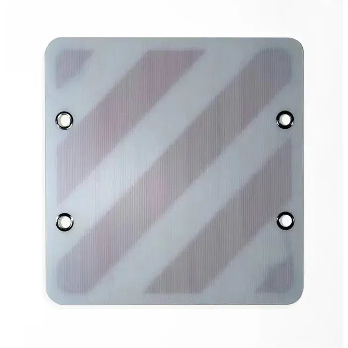 Optima Panneau de signalisation arrière 500 x 500 mm - Aux normes CE pour porte-vélo déplié Optima Panneau de signalisation arrière 500 x 500 mm - Aux normes CE pour porte-vélo déplié