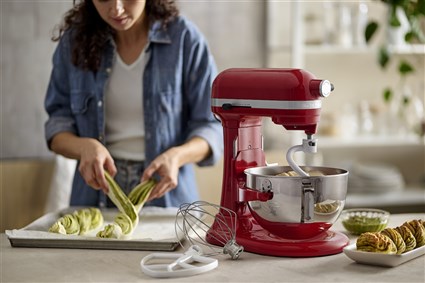 Kitchenaid 5KSM55SXX Robot cuiseur Heavy Duty 5,2 litres avec engrenages métalliques et 11 vitesses, Rouge