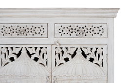Buffet GINER Y COLOMER en bois de manguier, 4 portes et 4 tiroirs, couleur blanc vieilli - 180x40x90 cm