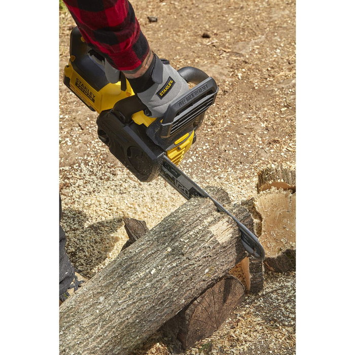 Stanley Fatmax SFMCCS630M1-QW - Tronçonneuse sans fil 18V avec batterie 4Ah et chargeur