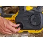 Stanley FatMax Tronçonneuse électrique sans fil 18V SFMCCS630M1-QW avec barre de 30 cm, batterie 4Ah et chargeur - Système de lubrification et freinage automatiques