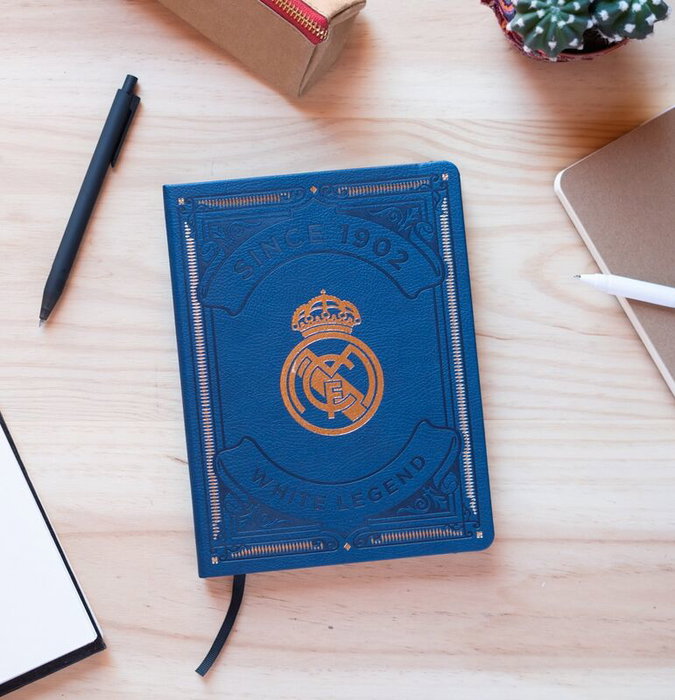 ERIK - Carnet A5 Premium Real Madrid à couverture rigide, reliure spirale et fermeture élastique, pages pointillées