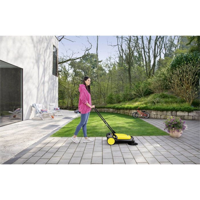 Karcher Balayeuse mécanique S 4 - Bac 20L Karcher Balayeuse mécanique S 4 - Bac 20L