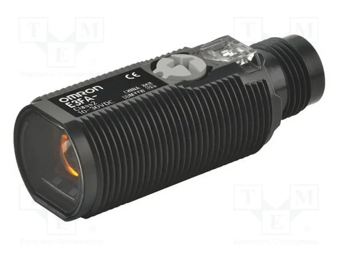 OMRON E3FA-RN22 Capteur photoélectrique NPN, portée 0,5m OMRON E3FA-RN22 Capteur photoélectrique NPN, portée 0,5m