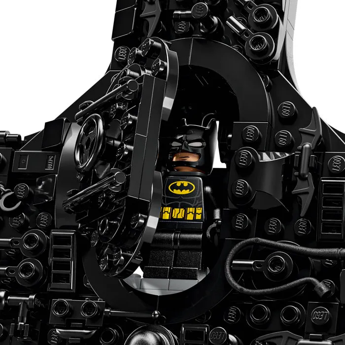 Lego 76330 Batman Logo - Jeu de Construction pour Garçon ou Fille avec 2 Minifigurines, À Partir de 12 Ans Lego 76330 Batman Logo - Jeu de Construction pour Garçon ou Fille avec 2 Minifigurines, À Partir de 12 Ans