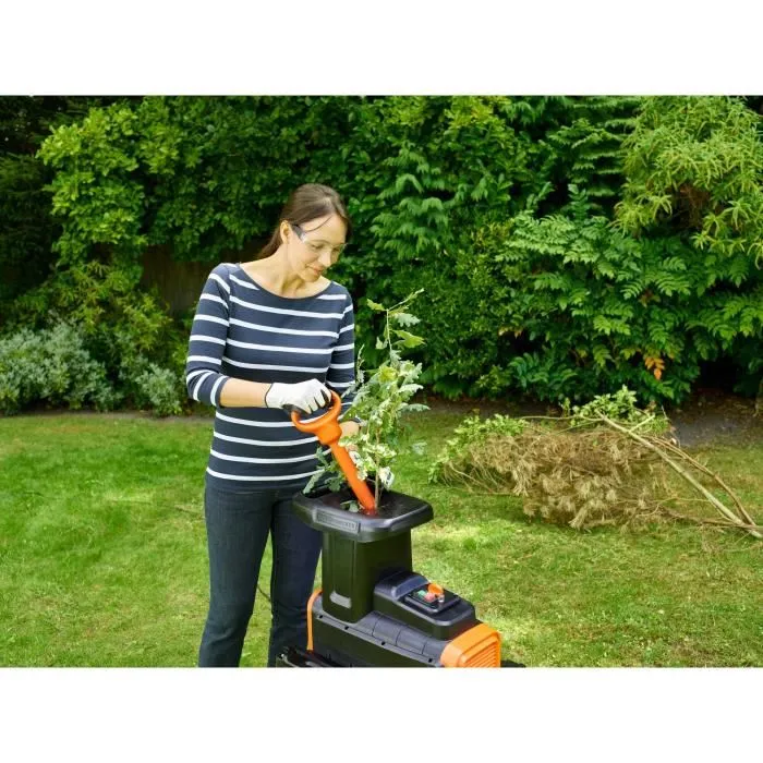 Black + Decker BEGAS5800-QS Broyeur de Végétaux 2800W