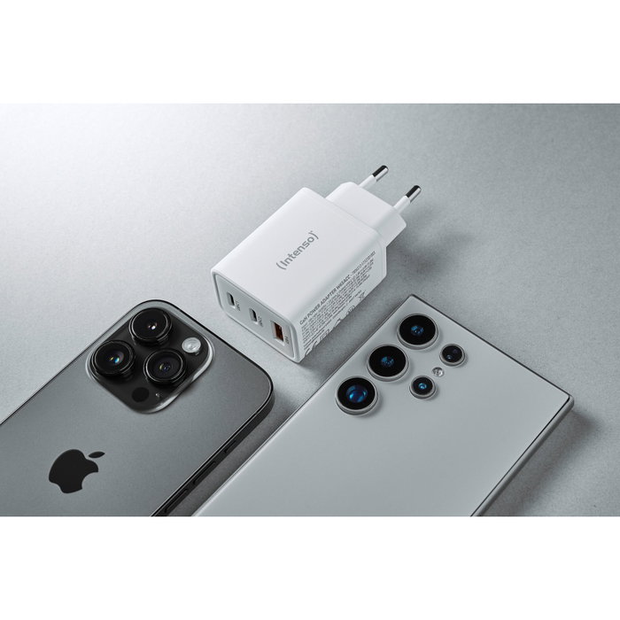 Intenso Chargeur mural GaN W65ACC 1xUSB-A 2xUSB-C blanc