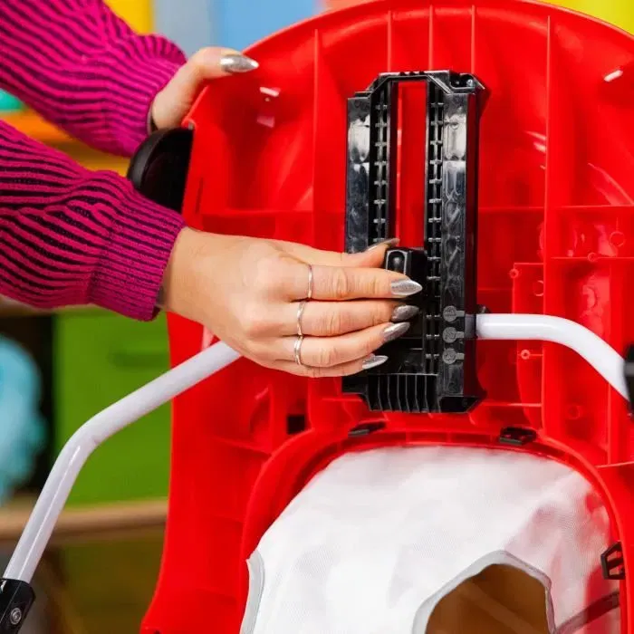 Bright Starts Trotteur Bébé 3 en 1 Pliable - Voiture à Pousser avec Station de Jeux Portable, 3 Modes Évolutifs, Rouge