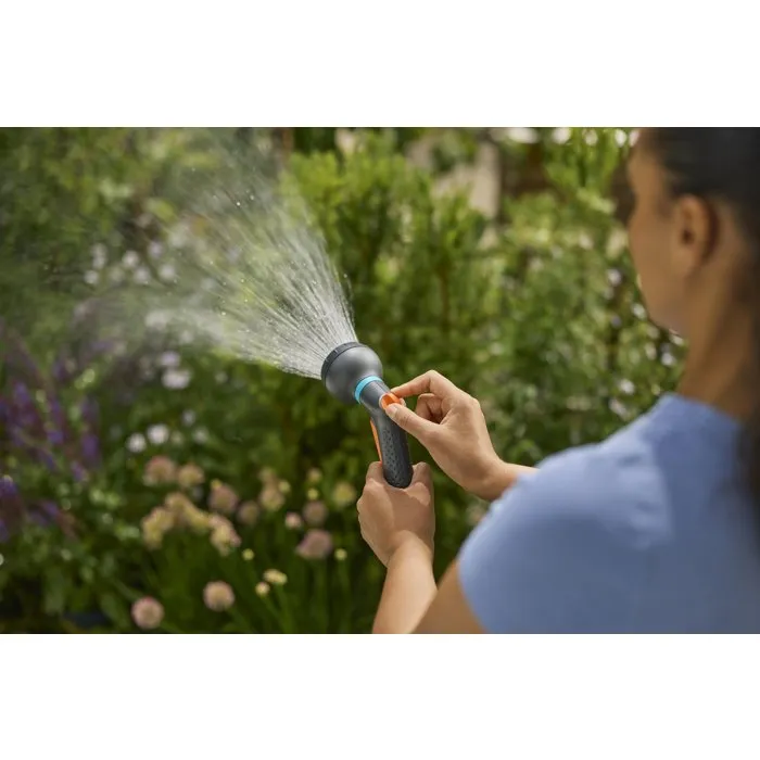 GARDENA Classic Pistolet-arrosoir avec Nécessaire de Base - Jet Réglable, Résistant au Gel, Garantie 5 Ans GARDENA Classic Pistolet-arrosoir avec Nécessaire de Base - Jet Réglable, Résistant au Gel, Garantie 5 Ans