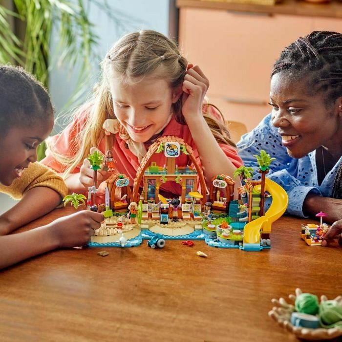LEGO Friends 42673 Vacances à l'Hôtel de la Plage