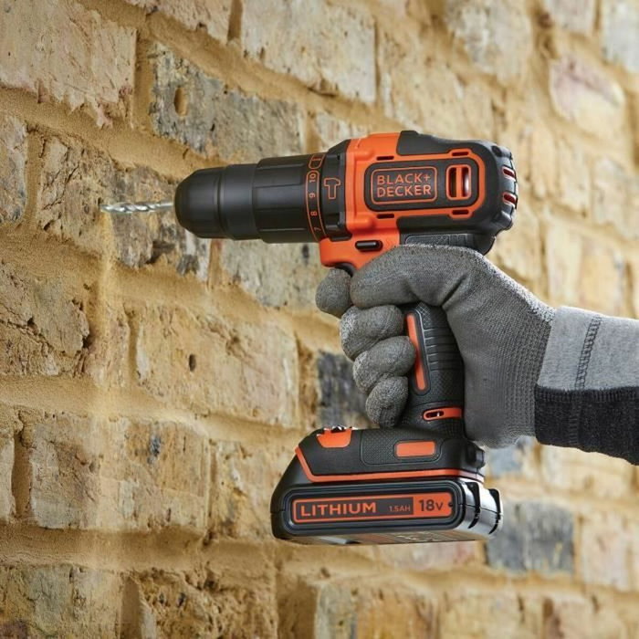 Black + Decker BDCHD18S32-QW Perceuse à percussion sans fil 18V avec batterie 1,5Ah et 32 accessoires Black + Decker BDCHD18S32-QW Perceuse à percussion sans fil 18V avec batterie 1,5Ah et 32 accessoires