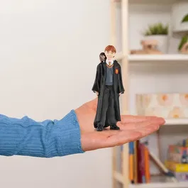 Schleich 42634 Figurine Harry Potter - Ron et Croûtard, Personnage Wizarding World, pour enfants à partir de 6 ans