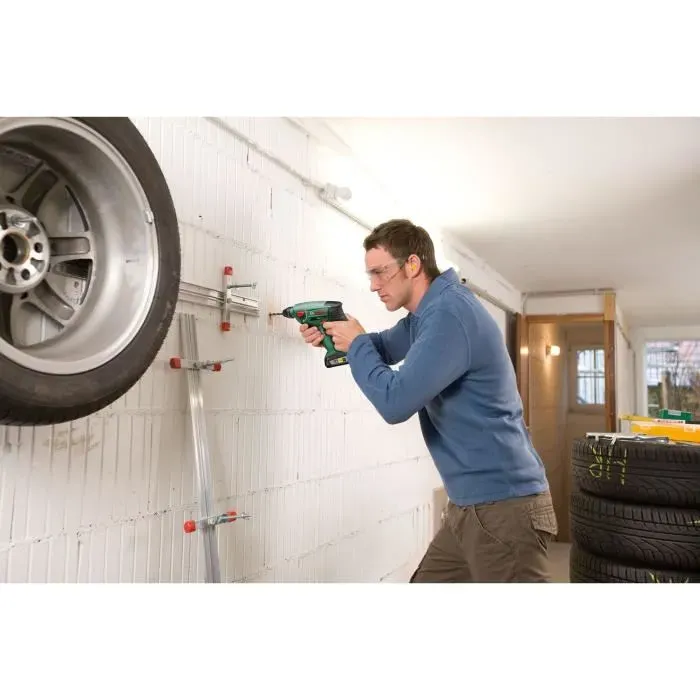 Bosch Uneo Maxx Perforateur sans fil 18V avec SystemBox, 2 batteries 1,5 Ah et chargeur Bosch Uneo Maxx Perforateur sans fil 18V avec SystemBox, 2 batteries 1,5 Ah et chargeur