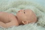 Muñecas Arias Arias Aitana - Poupée Reborn réaliste fille 40 cm en silicone avec table à langer et bavoir - Design espagnol