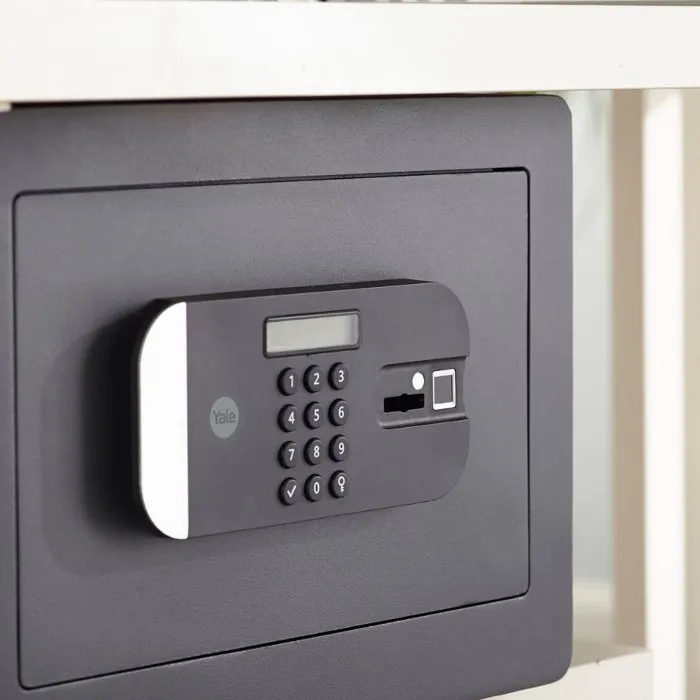 Yale YSFM/250/EG1 - Coffre-fort haute sécurité biométrique certifié SKG - Format domestique 25 x 35 x 30 cm - Ouverture code et empreinte Yale YSFM/250/EG1 - Coffre-fort haute sécurité biométrique certifié SKG - Format domestique 25 x 35 x 30 cm - Ouverture code et empreinte