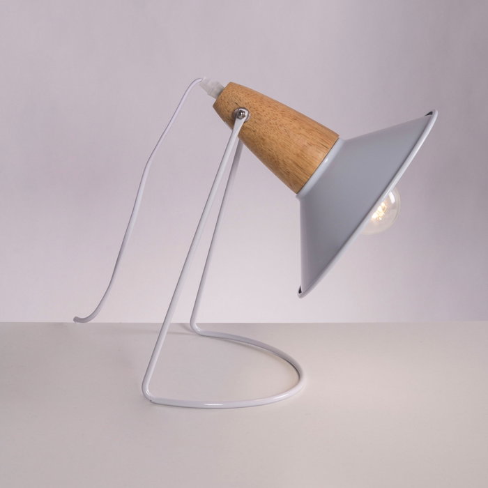 Kremenchuk Lampe de Table en Métal et Bois avec Interrupteur SKD-T1013, Design Moderne pour Bureau et Chambre, Ampoule E27 Non Incluse