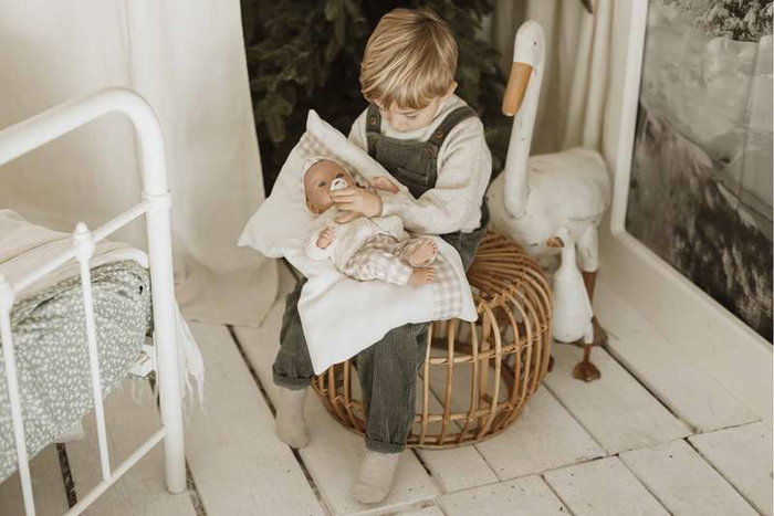 Muñecas Arias Aria - Poupée de poids élégance avec coussin, 40 cm, corps souple, espagnol
