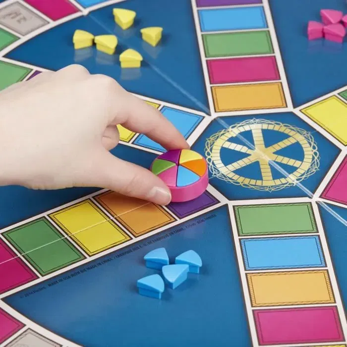 Hasbro Gaming Trivial Pursuit Classique - Jeu de société et de plateau de réflexion - Version française