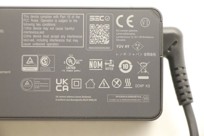 Lenovo Adaptateur Secteur AC 65W Portable avec Sorties Multiples (20V/15V/9V/5V) pour Ordinateurs Portables Lenovo/ThinkPad Lenovo Adaptateur Secteur AC 65W Portable avec Sorties Multiples (20V/15V/9V/5V) pour Ordinateurs Portables Lenovo/ThinkPad
