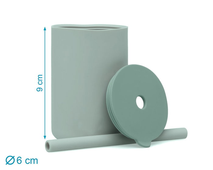 KioKids Goûte-lait Ecocup en Silicone Souple avec Paille, 180 ml, Couleur Sage, +6 Mois, Résistant Micro-ondes/Lave-vaisselle/Congélateur, Ecofriendly